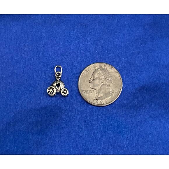 Sterling Silver Carriage with a Heart Necklace - Picture 5 of 5